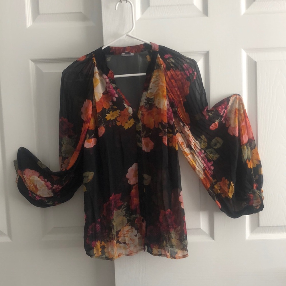 Floral Puffed Sleeve Blouse